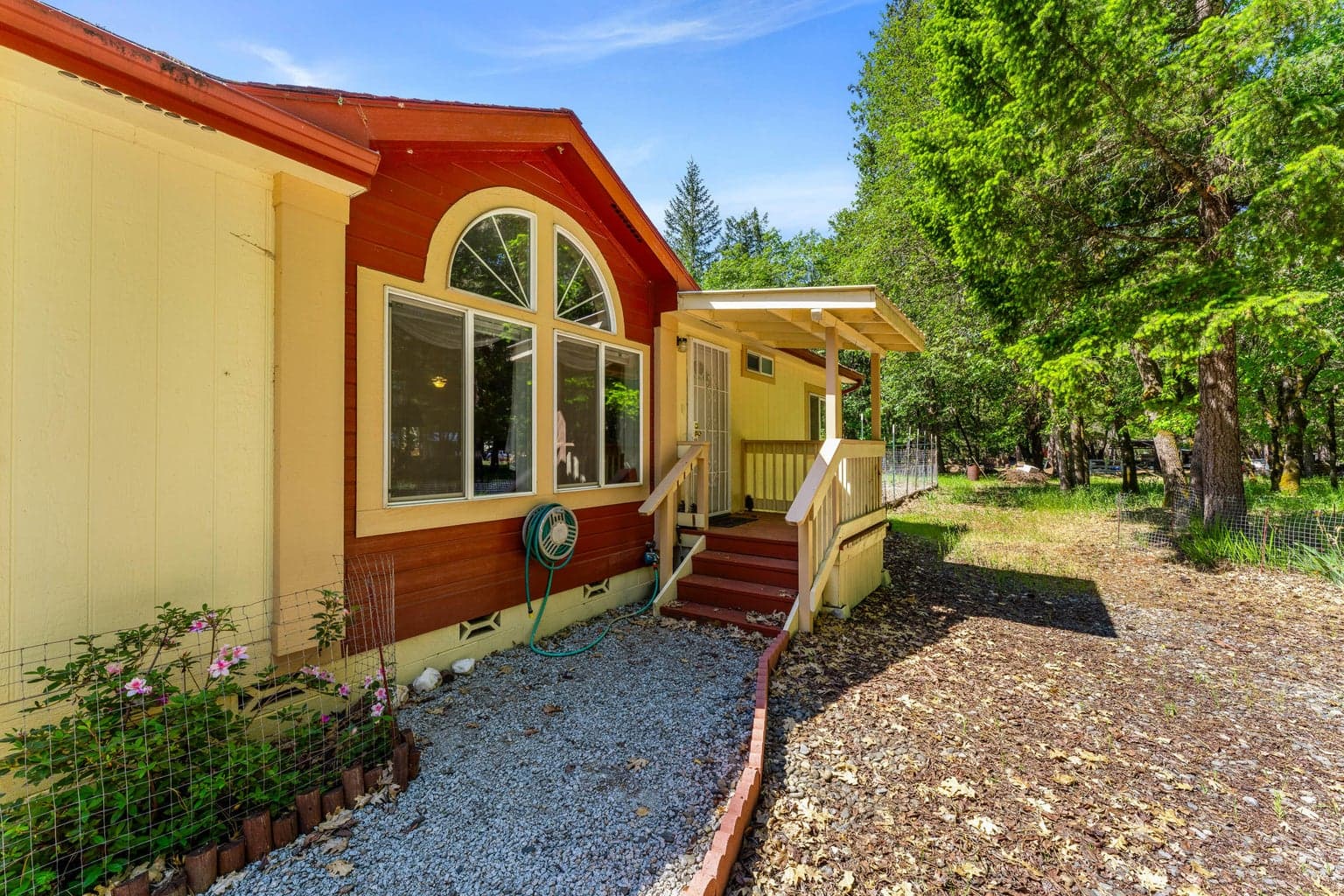 Photo of 521 Boyer 5 of 42