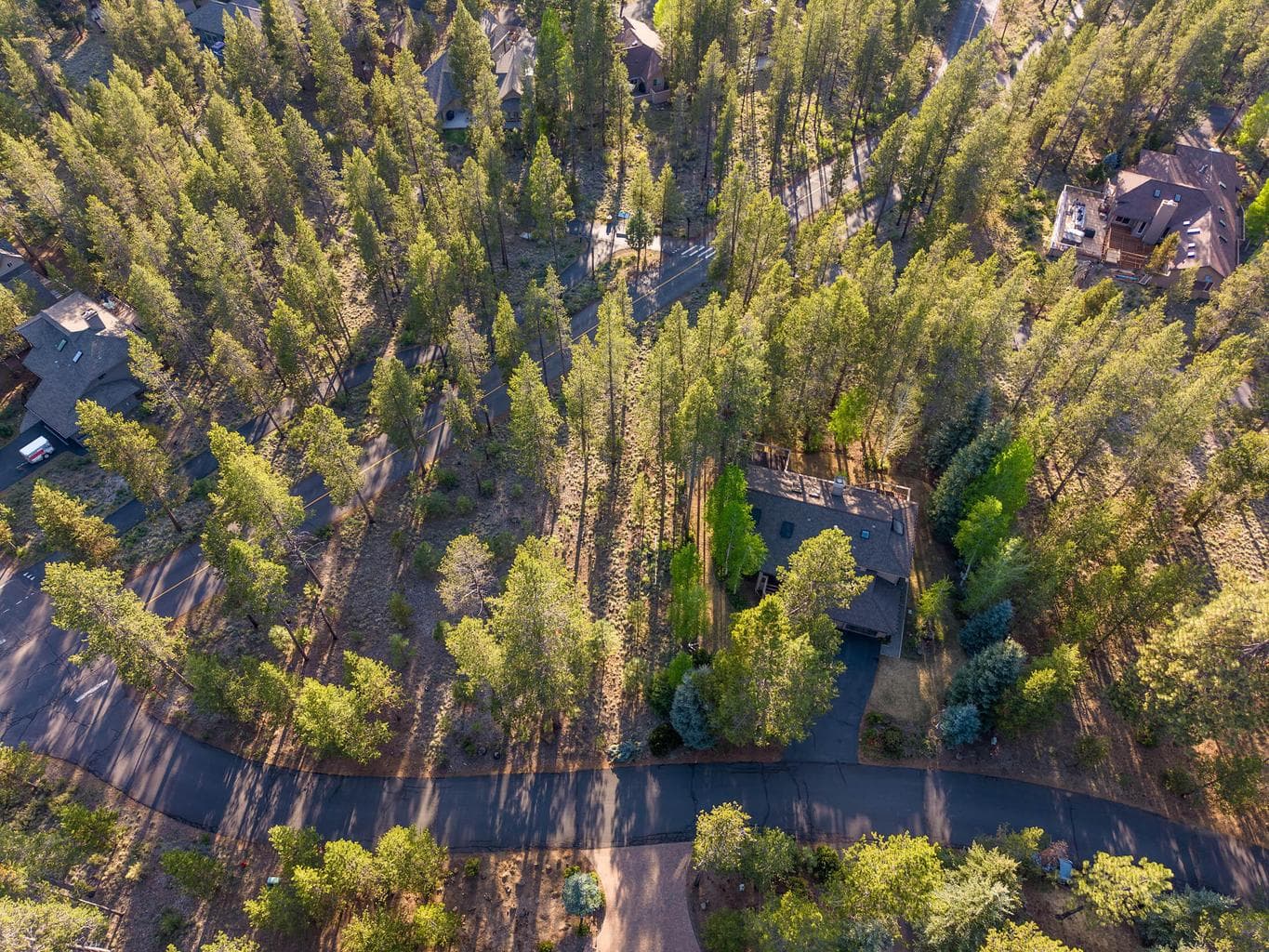 Located on the quiet North end of Sunriver. Neighbors are not nearby by you have convenient access to the North Store, easy access to 97 to go to Bend