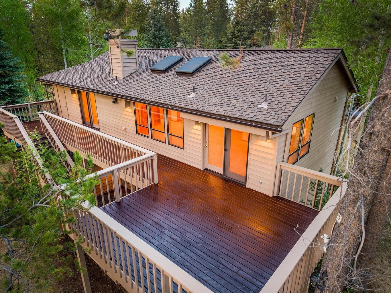 50 year comp roof and freshly stained decks!