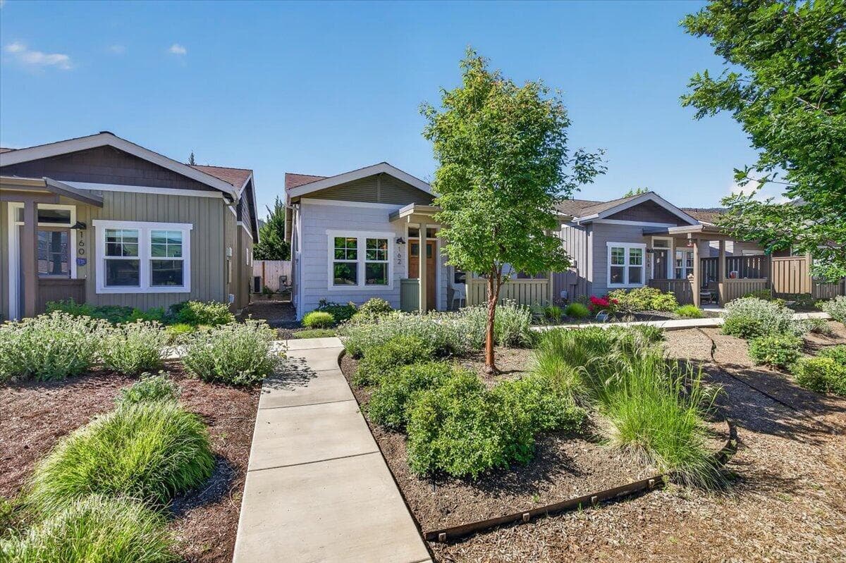 Photo of 162 Mountain View 2 of 20