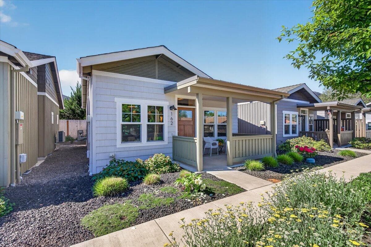 Photo of 162 Mountain View 1 of 20