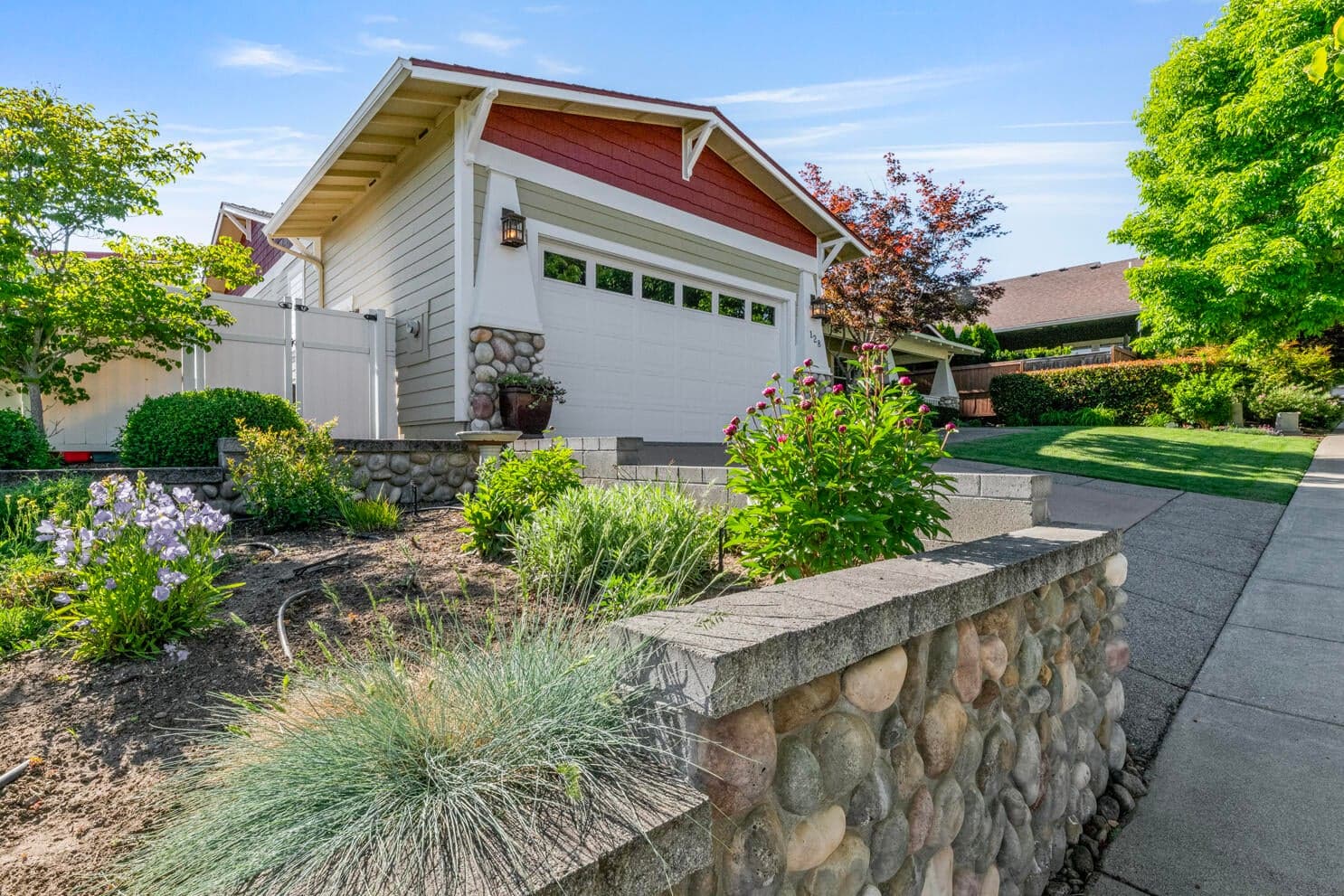 Photo of 128 Oak Point 2 of 31