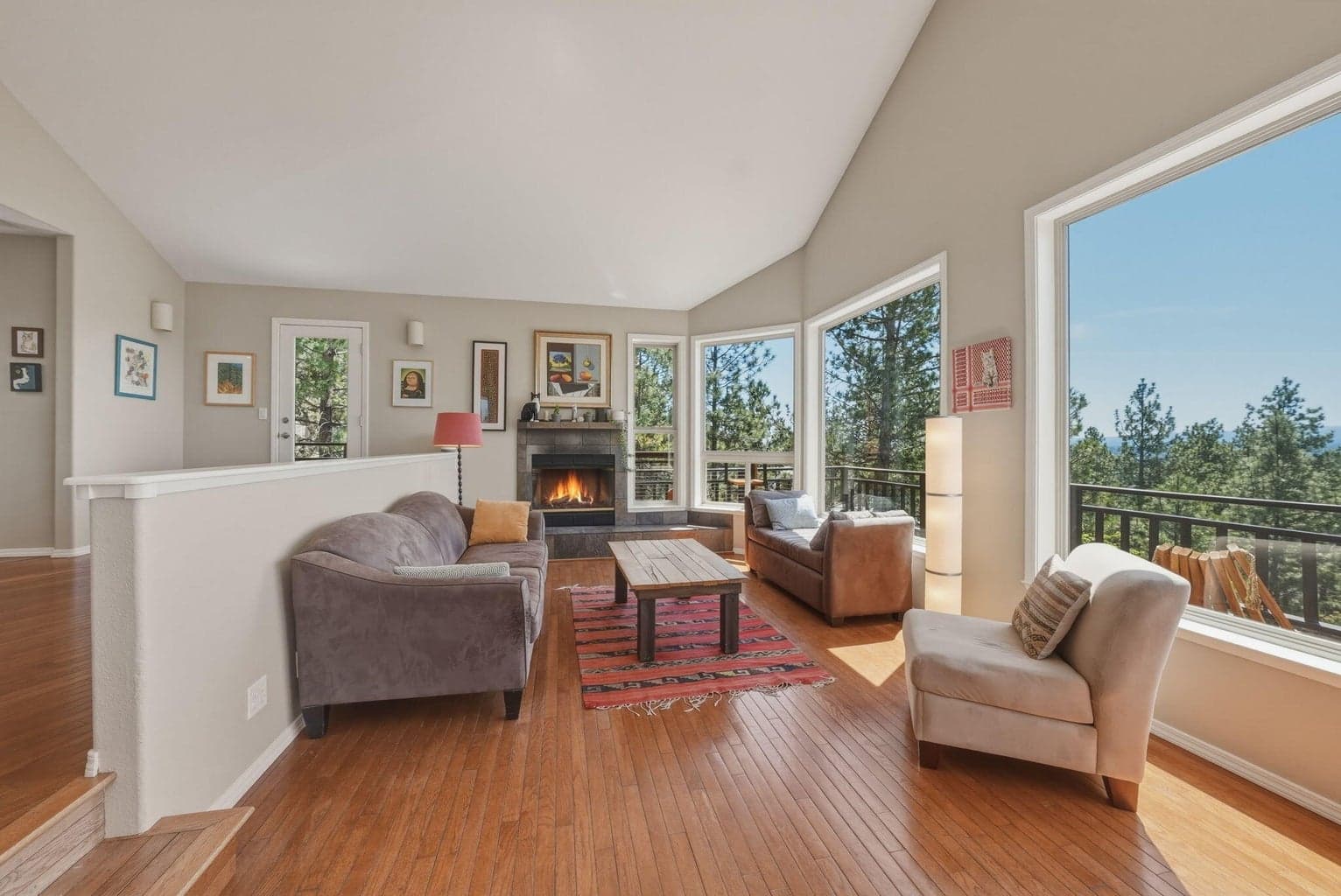 Photo of 2068 NW Cascade View Drive 14 of 79