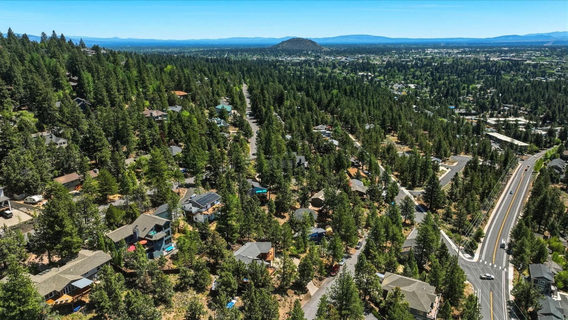 Photo of 2068 NW Cascade View Drive 69 of 79