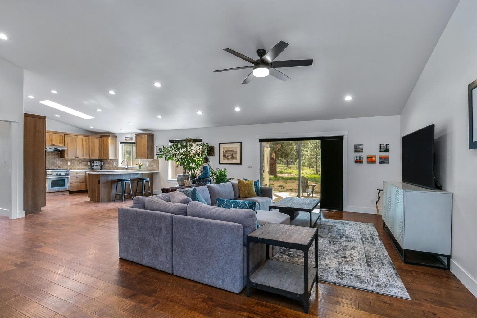 Photo of 19525 River Woods 2 of 25