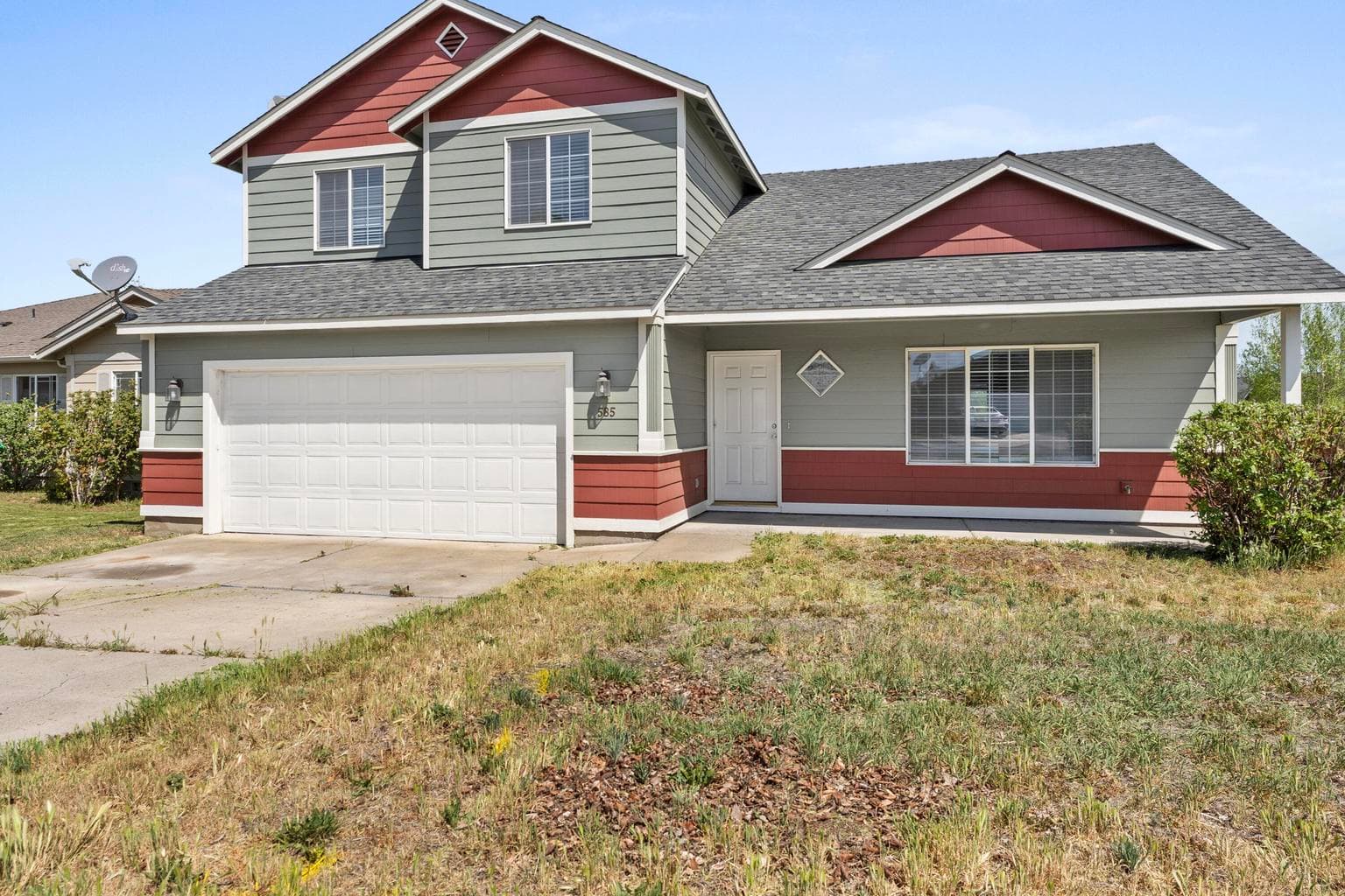 Photo of 585 Redwood 1 of 20