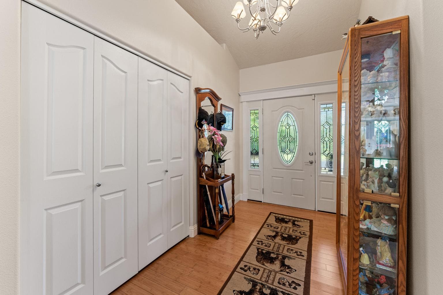 Photo of 847 Three Pines 5 of 48
