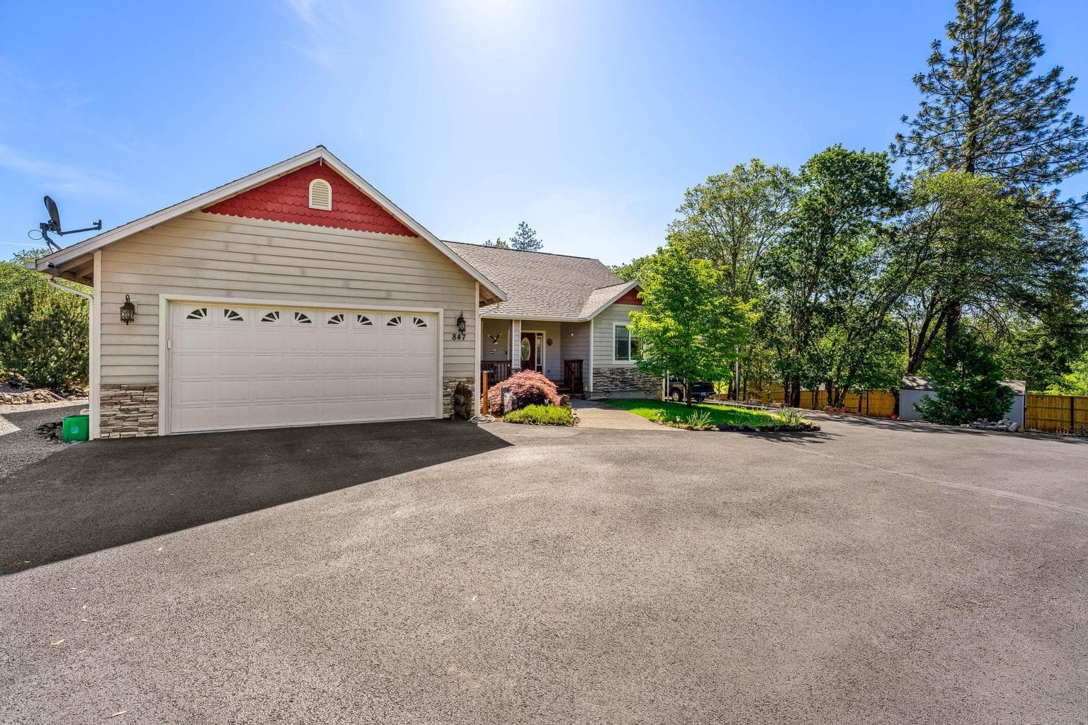 Photo of 847 Three Pines 2 of 48