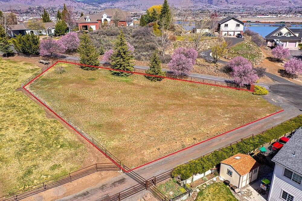 Photo of 0 Devonridge 3 of 15