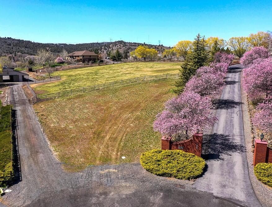 Photo of 0 Devonridge 1 of 15