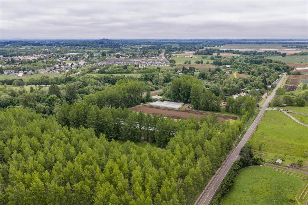 Photo of 25159 Grange Hall 3 of 48