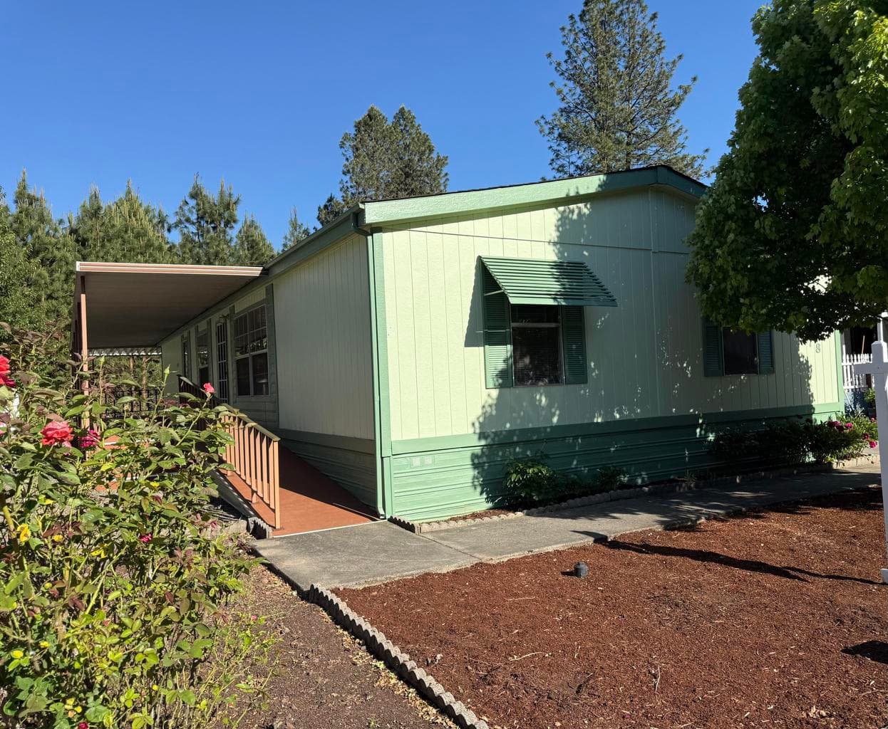 Photo of 315 Evans Creek 3 of 27