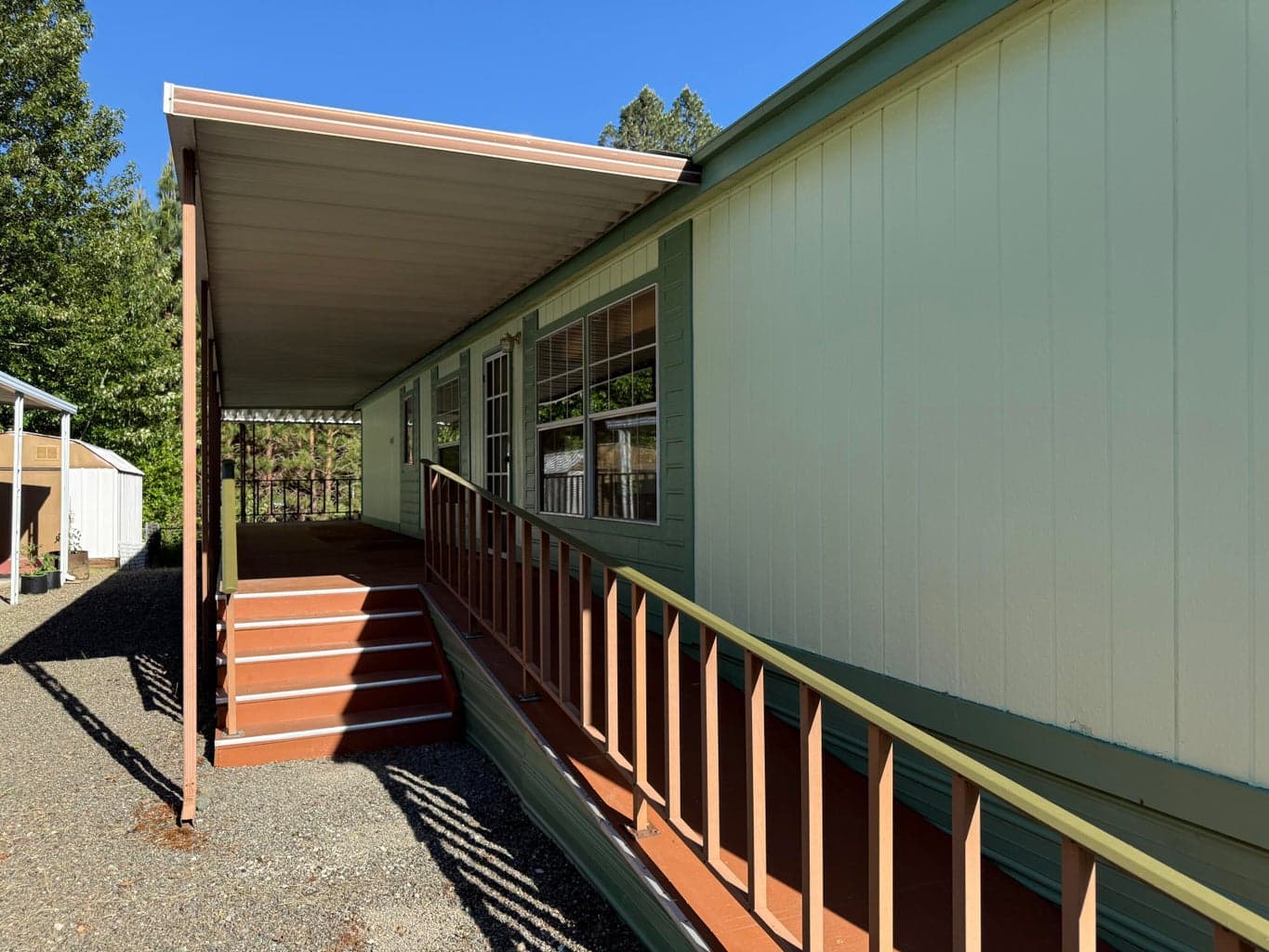 Photo of 315 Evans Creek 4 of 27
