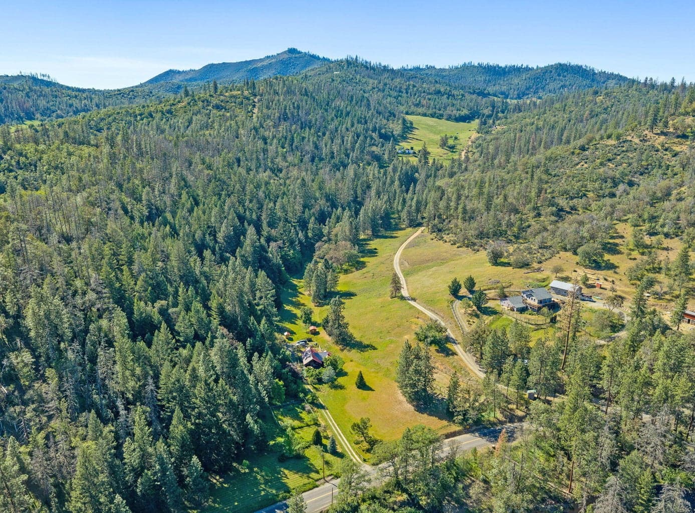 Photo of 7484 Sterling Creek 3 of 39
