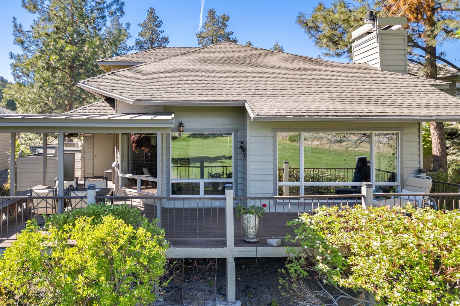 Photo of 2620 Golf Course Drive 4 of 50