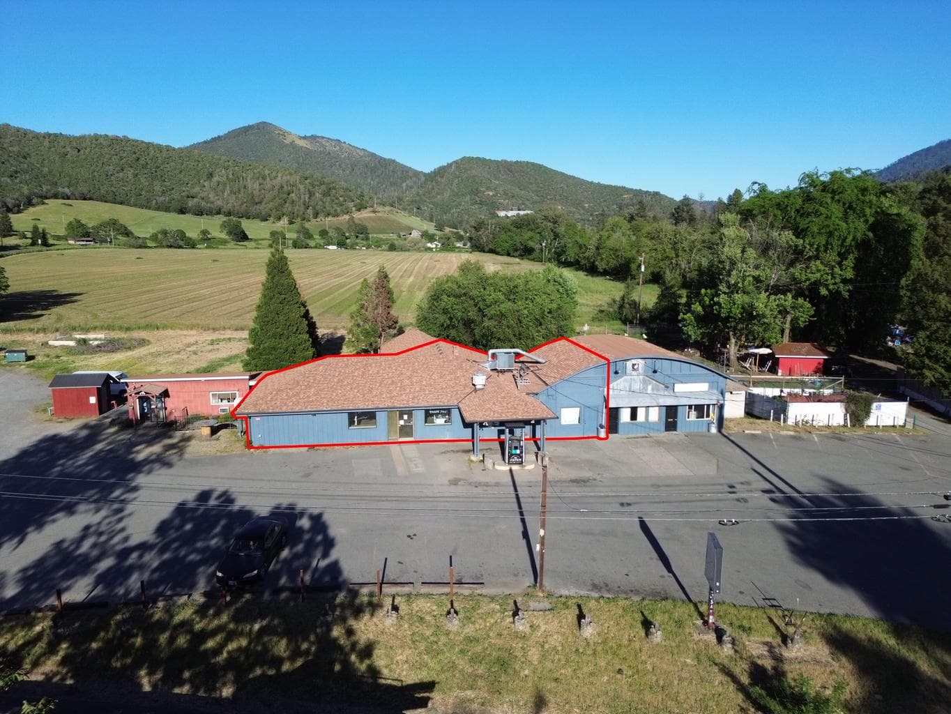 Photo of 15095 Highway 238 1 of 20