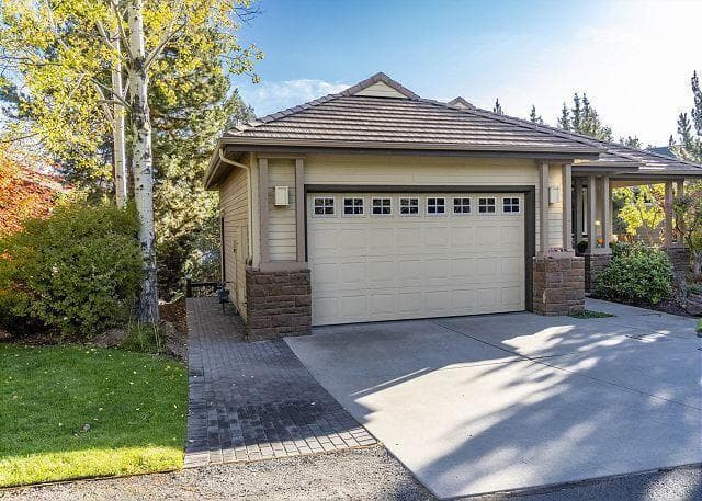 Photo of 3106 Golf View 2 of 38