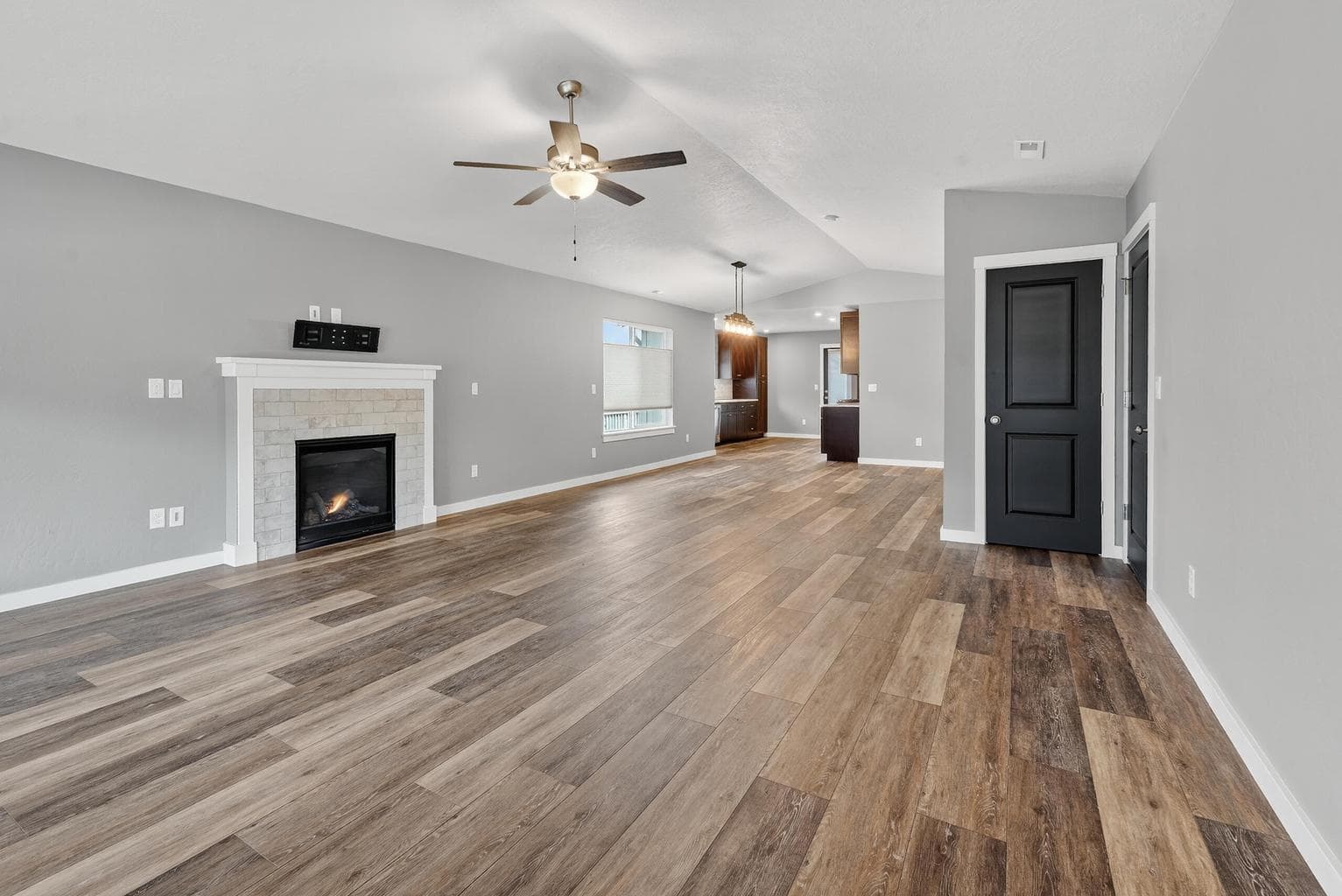 Photo of 728 Brookstone 3 of 39