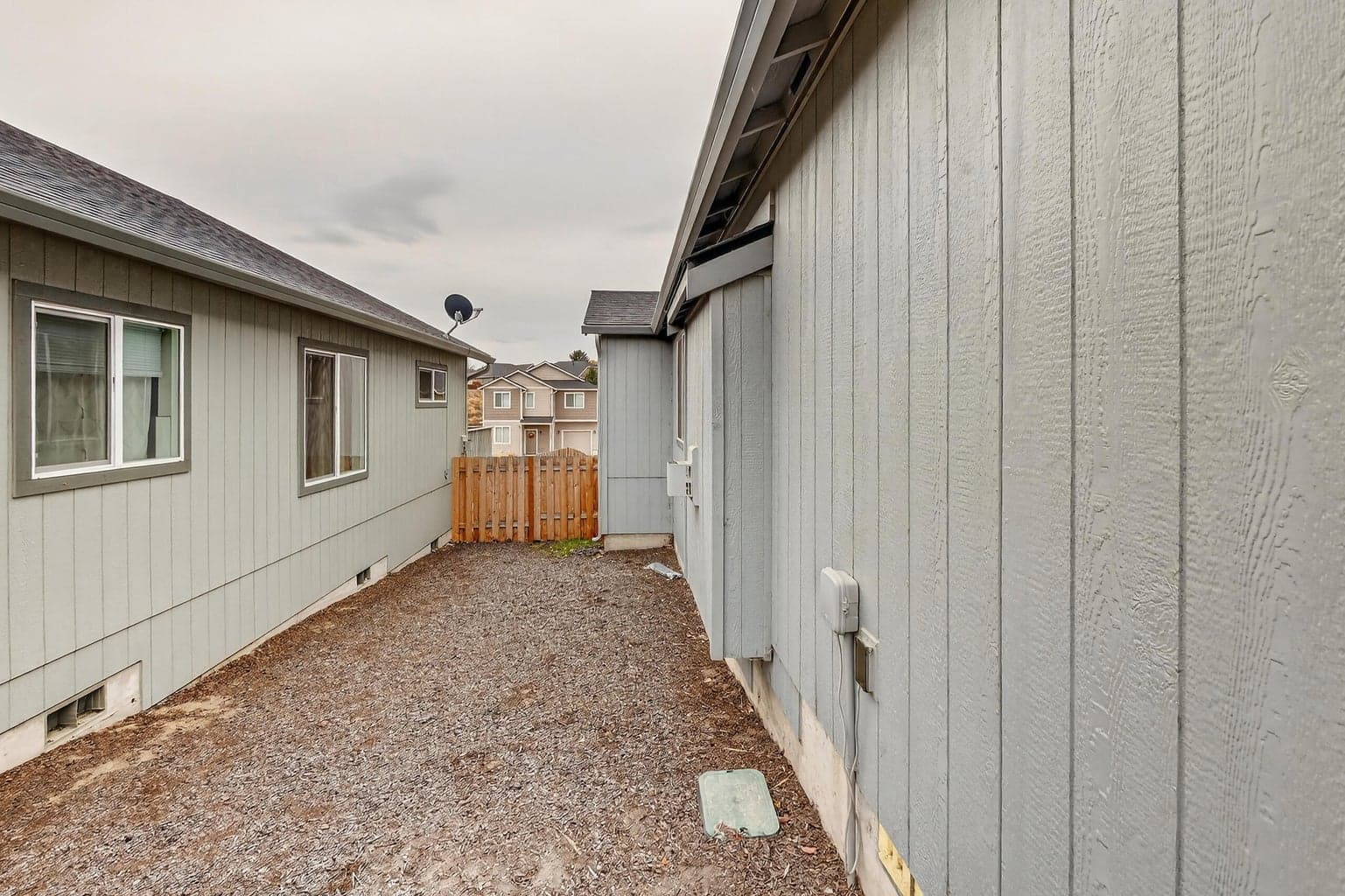Photo of 728 NE Brookstone Drive 39 of 39