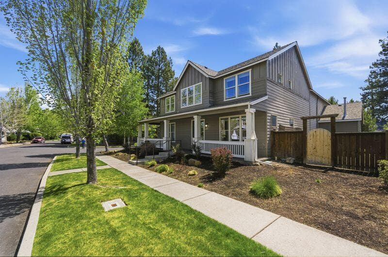 3000 SF The main home has 4 bedrooms, 3 are ensuite. The 4th has double doors and is a perfect bonus room or office. The ADU with a separate entrance is a 1 bedroom/1 bath with it's own garage.