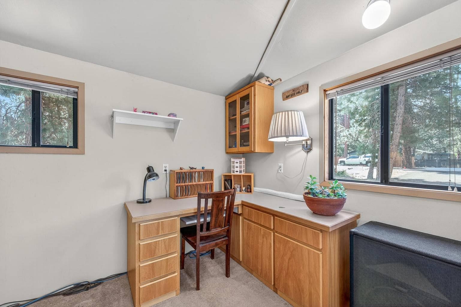 This is the room the right of the garage. It's 250 square feet and is not included in the square footage.