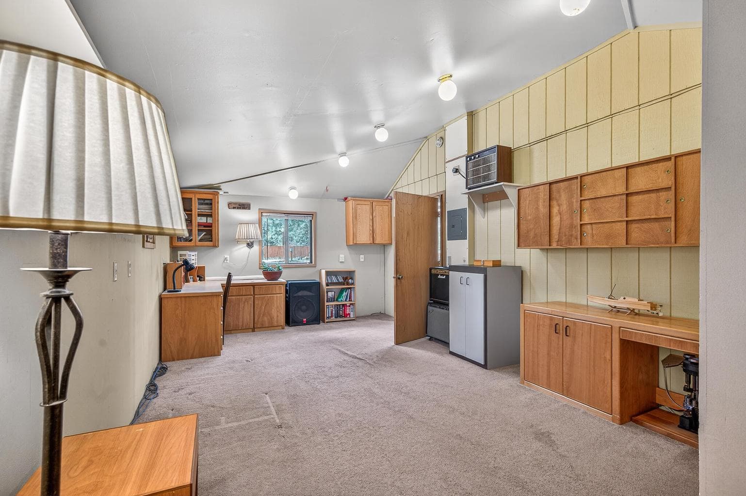 This is the same room looking toward the front of the home...or toward Brosterhous