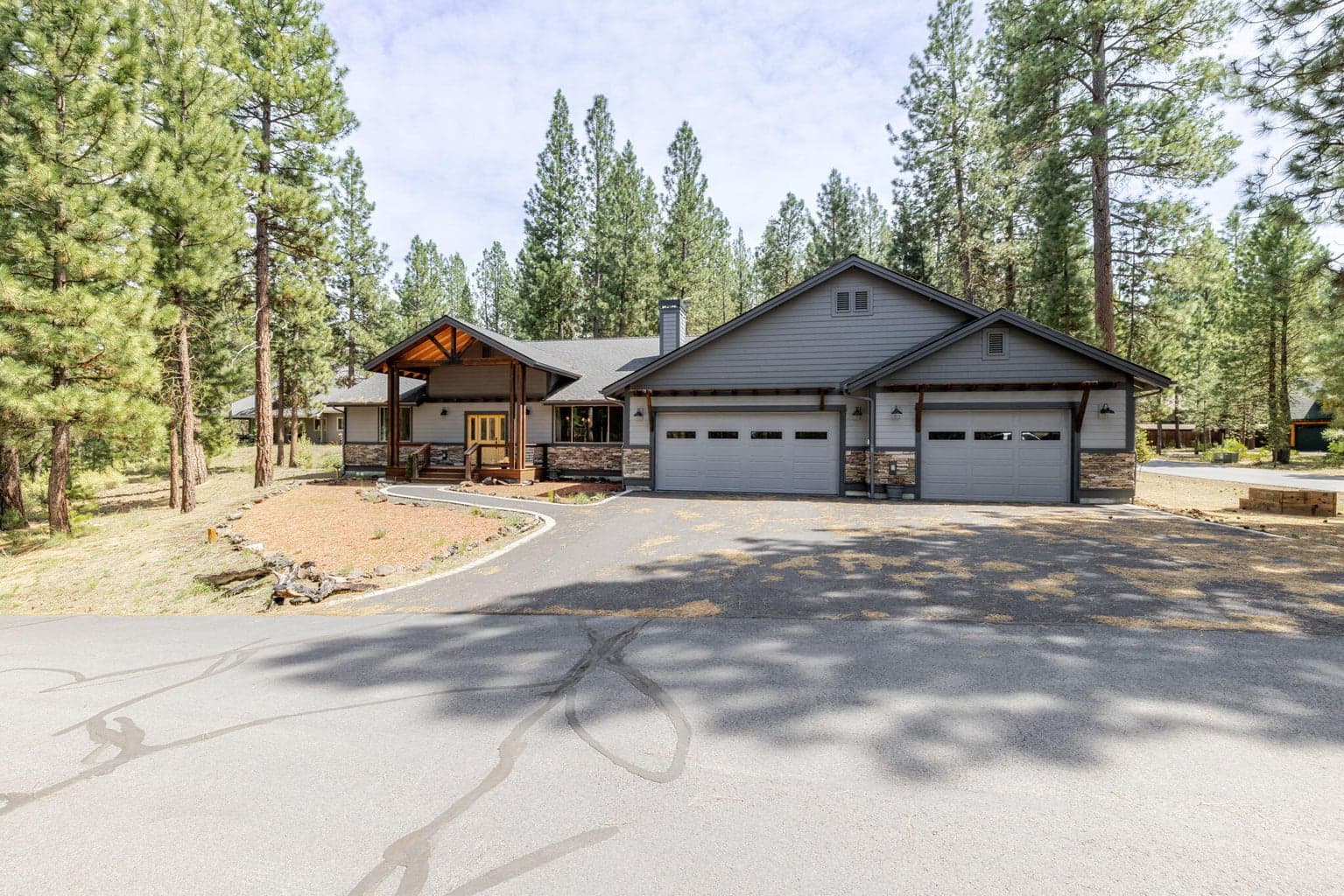 Photo of 14225 Whitewater Lane 33 of 42