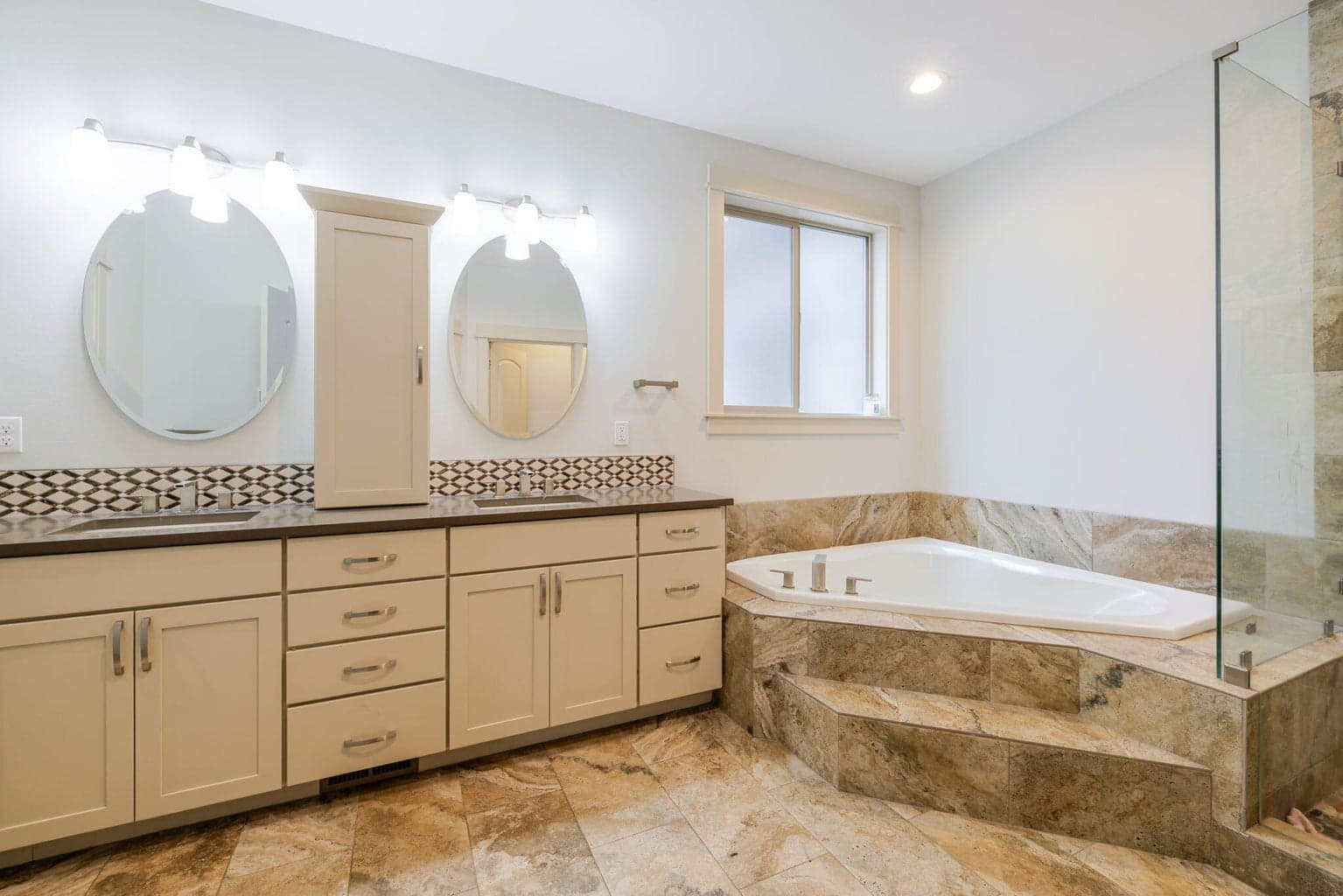 Photo of 14225 Whitewater Lane 17 of 42