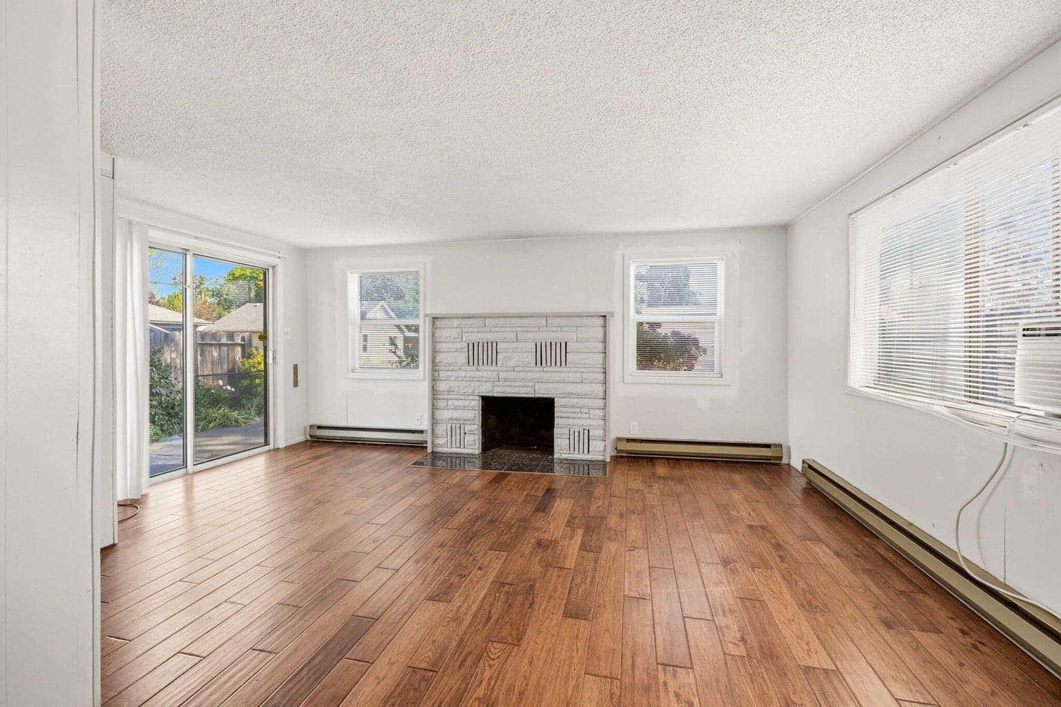 Photo of 212 Ogara 3 of 22