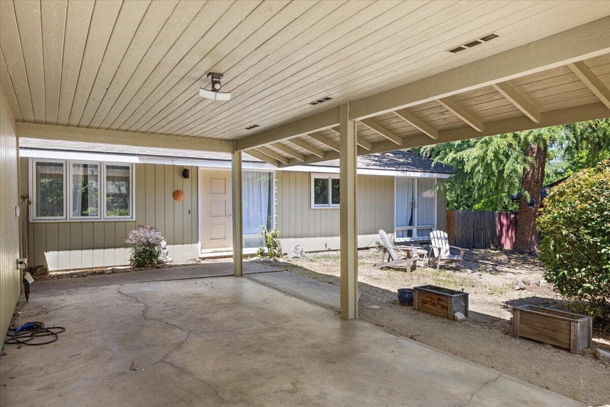 Photo of 795 Twin Pines 4 of 23