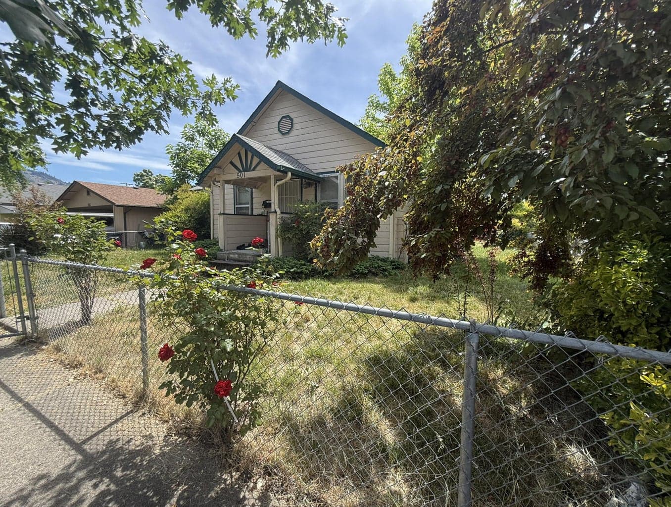 Photo of 501 J 4 of 15