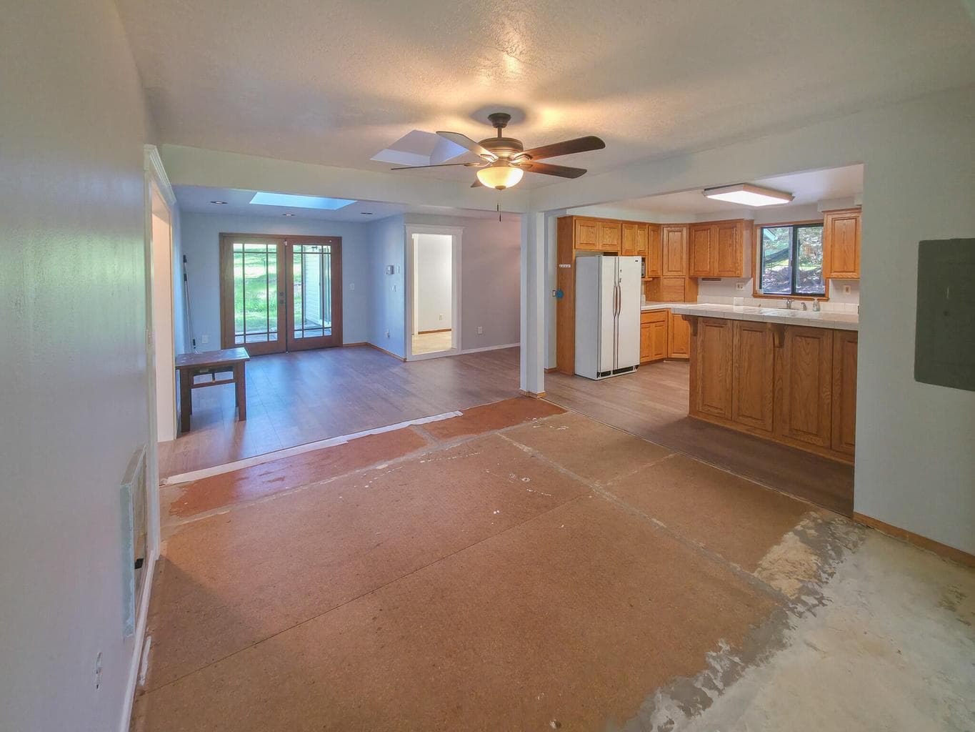 Photo of 1570 Sleepy Hollow 4 of 45