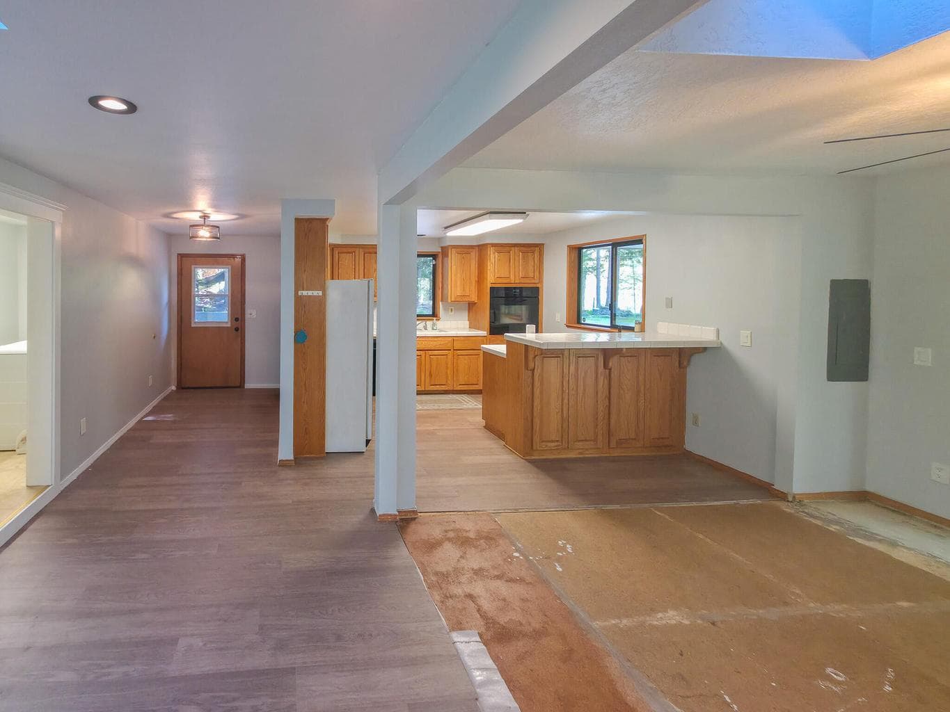Photo of 1570 Sleepy Hollow 5 of 45