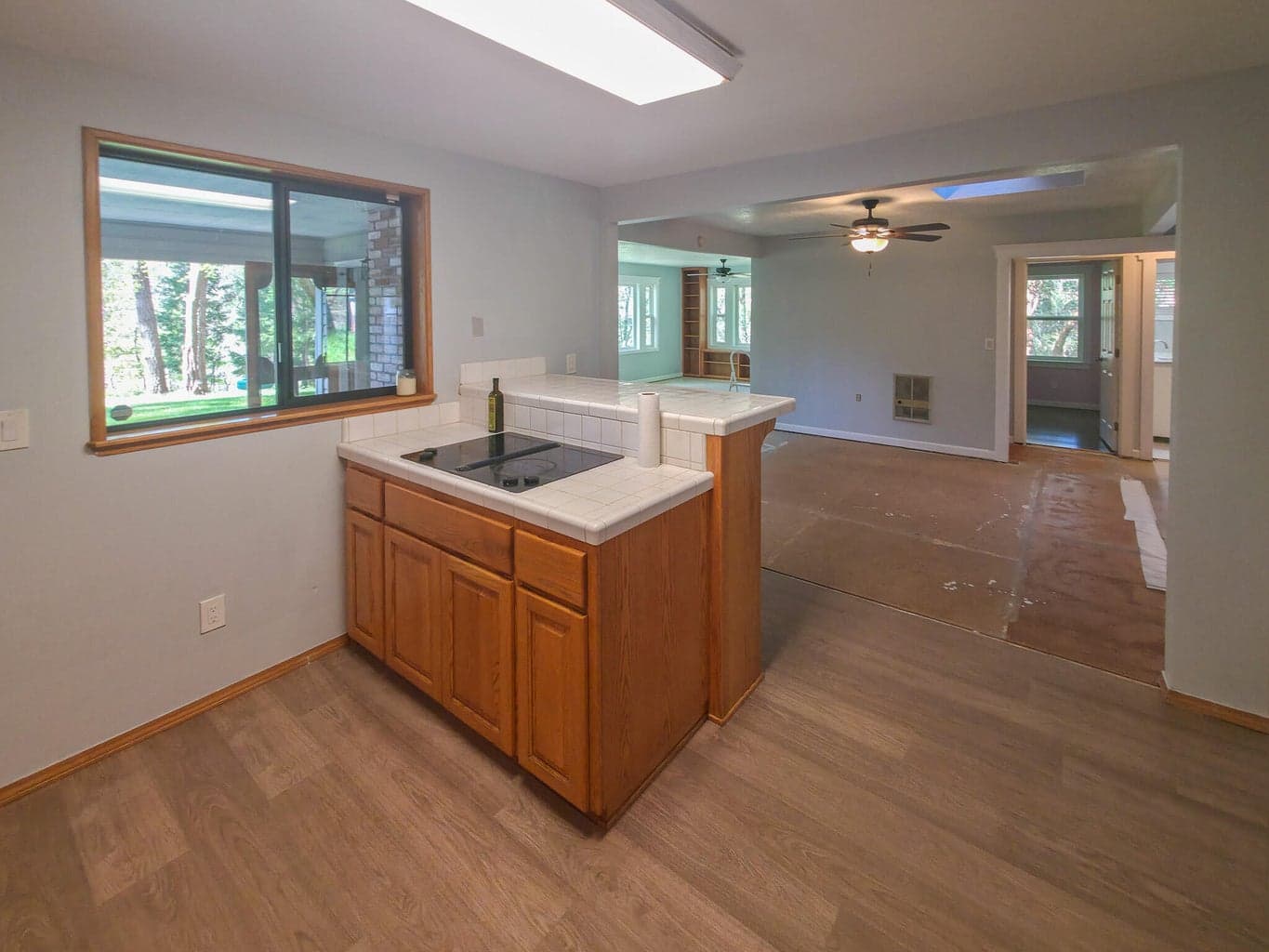 Photo of 1570 Sleepy Hollow 3 of 41