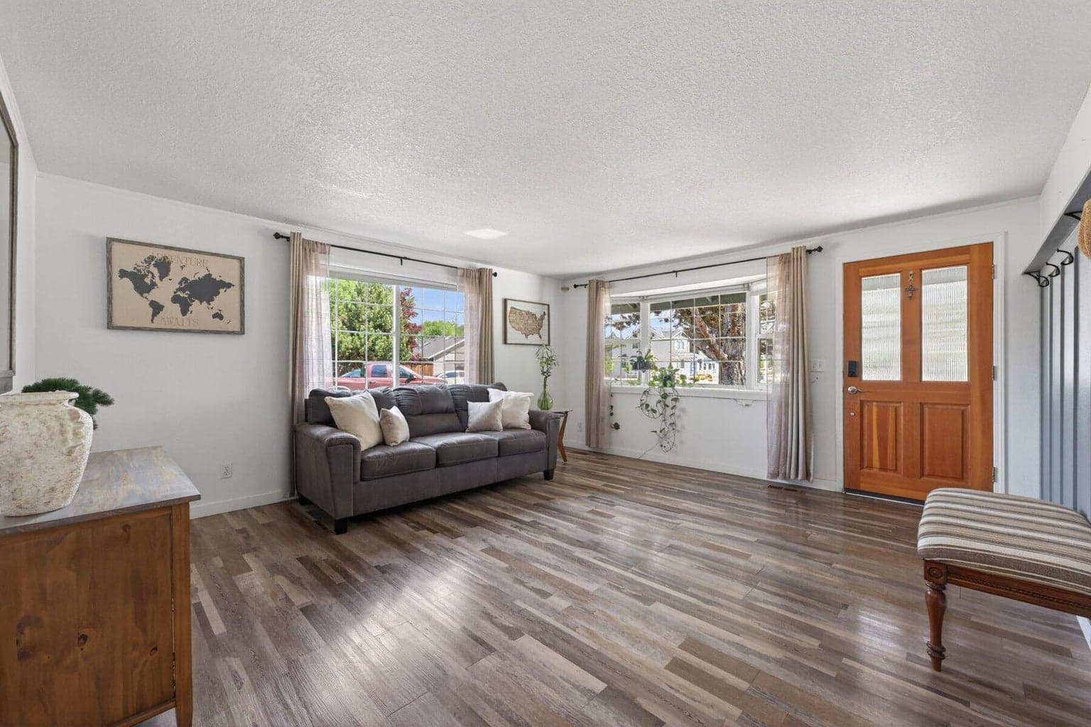 Photo of 20676 Morningstar 3 of 38