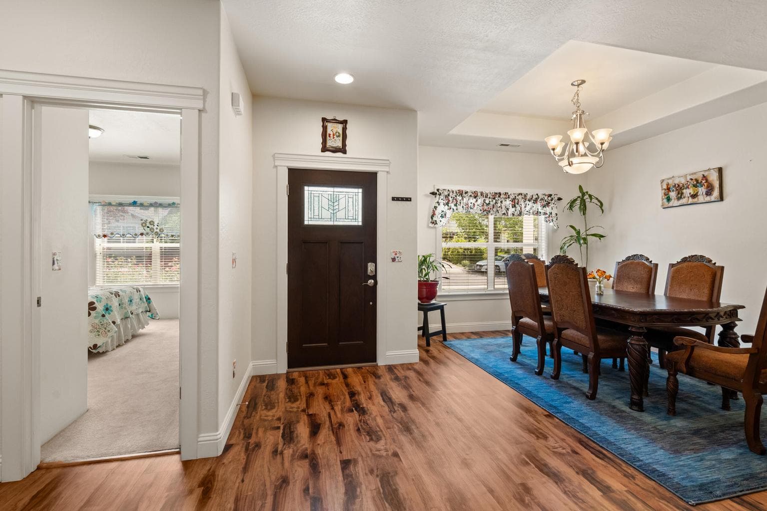 Photo of 1227 Lithia 5 of 37