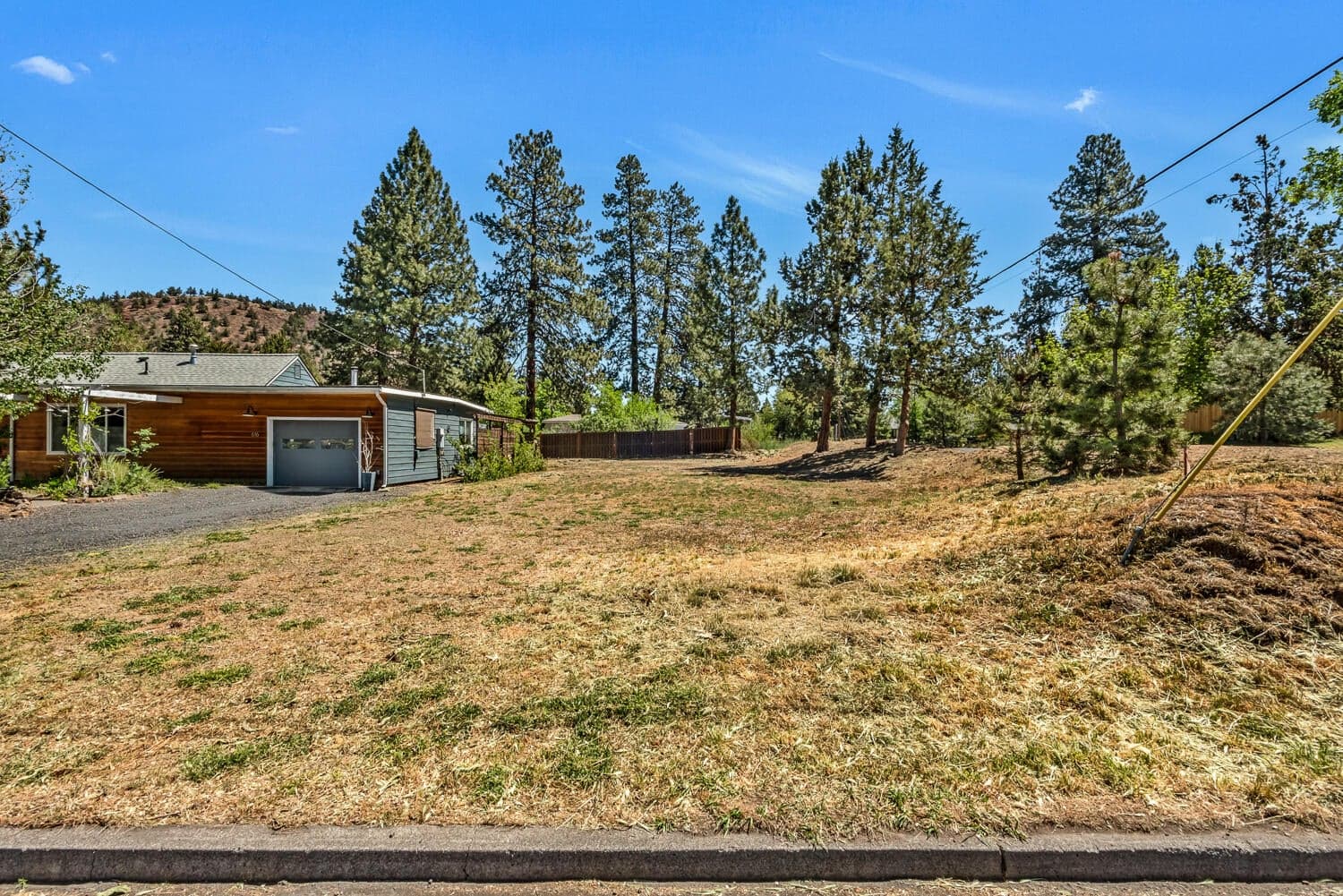 Photo of 608 NE 10th Street 17 of 17