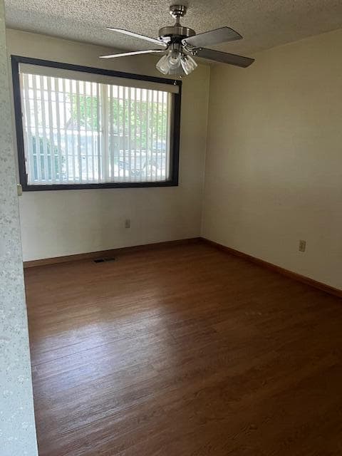 Photo of 5322 Mazama 4 of 12