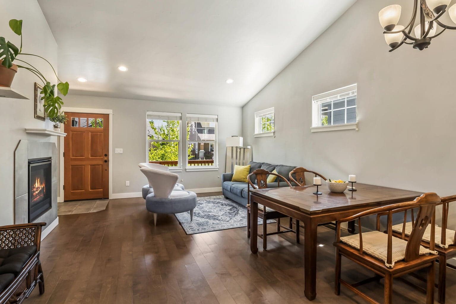 Photo of 2721 Black Oak 5 of 31