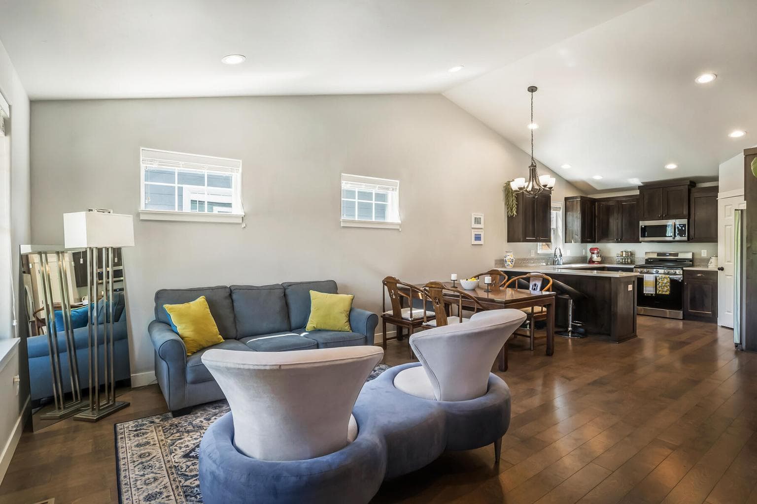 Photo of 2721 Black Oak 3 of 31