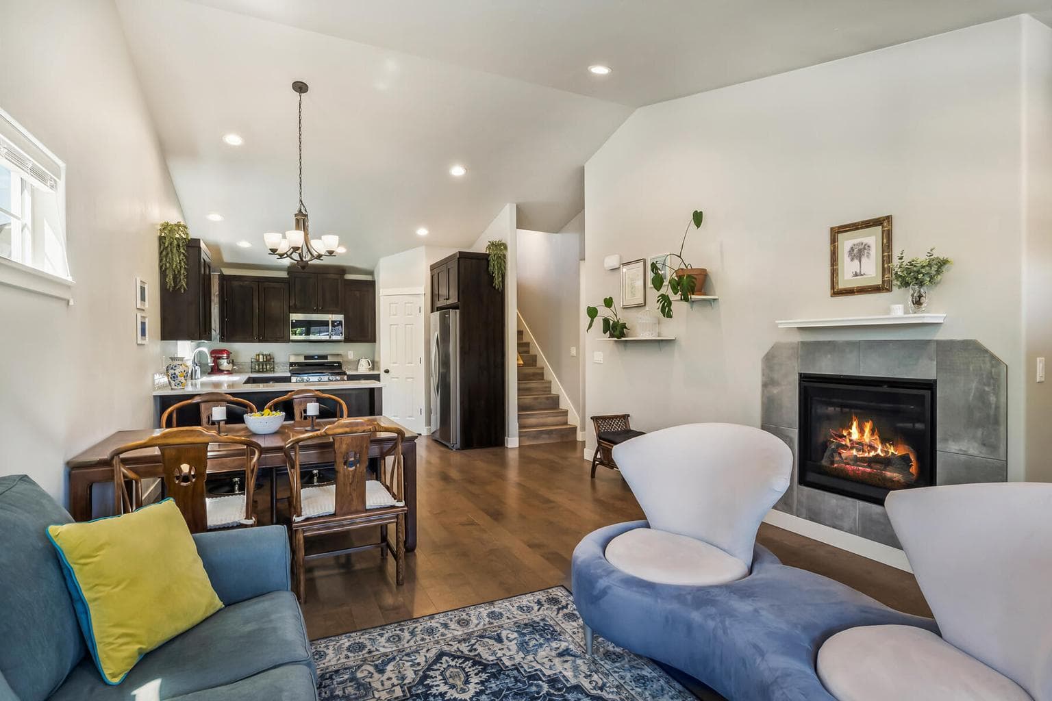 Photo of 2721 Black Oak 4 of 31