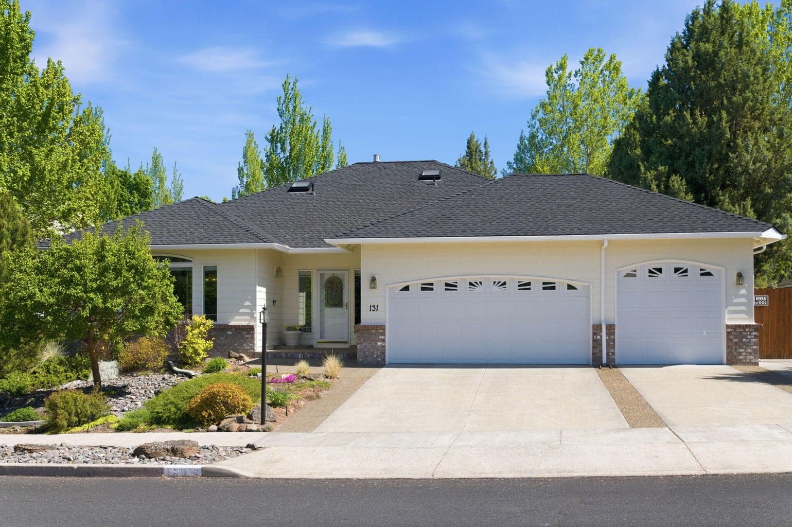 Photo of 131 Airpark 1 of 29