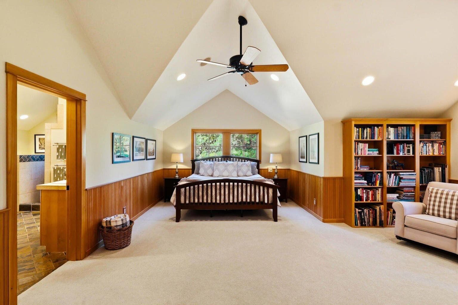 2nd floor primary bedroom