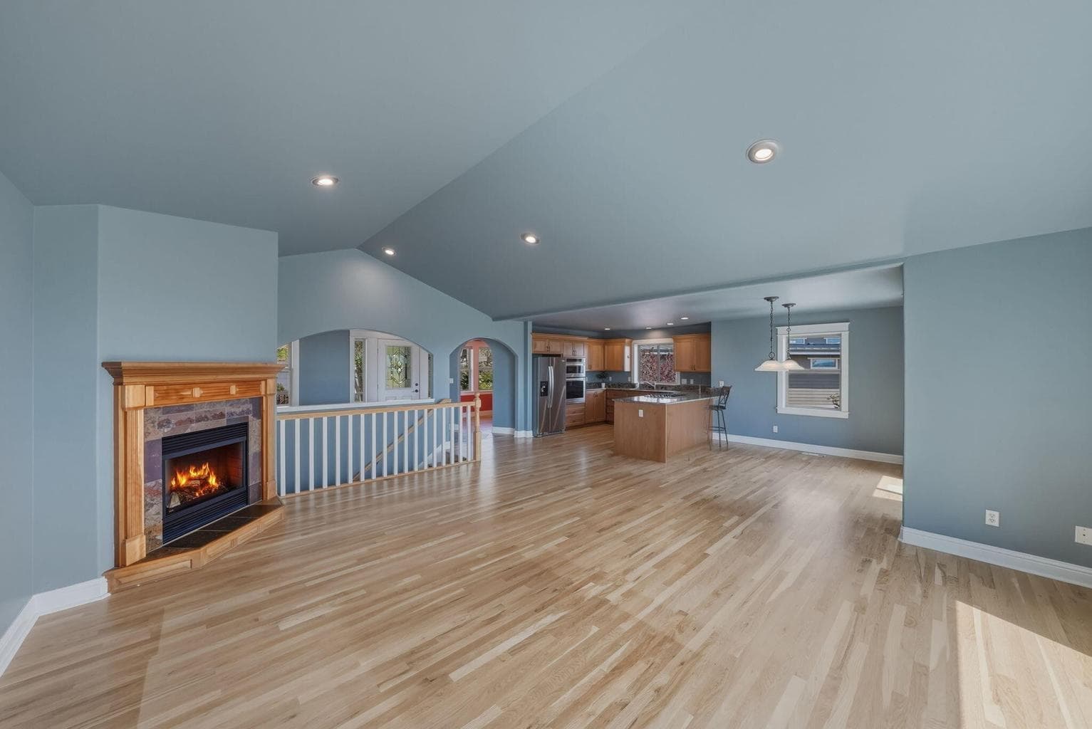 Photo of 2409 NW Hillpine Court 13 of 42