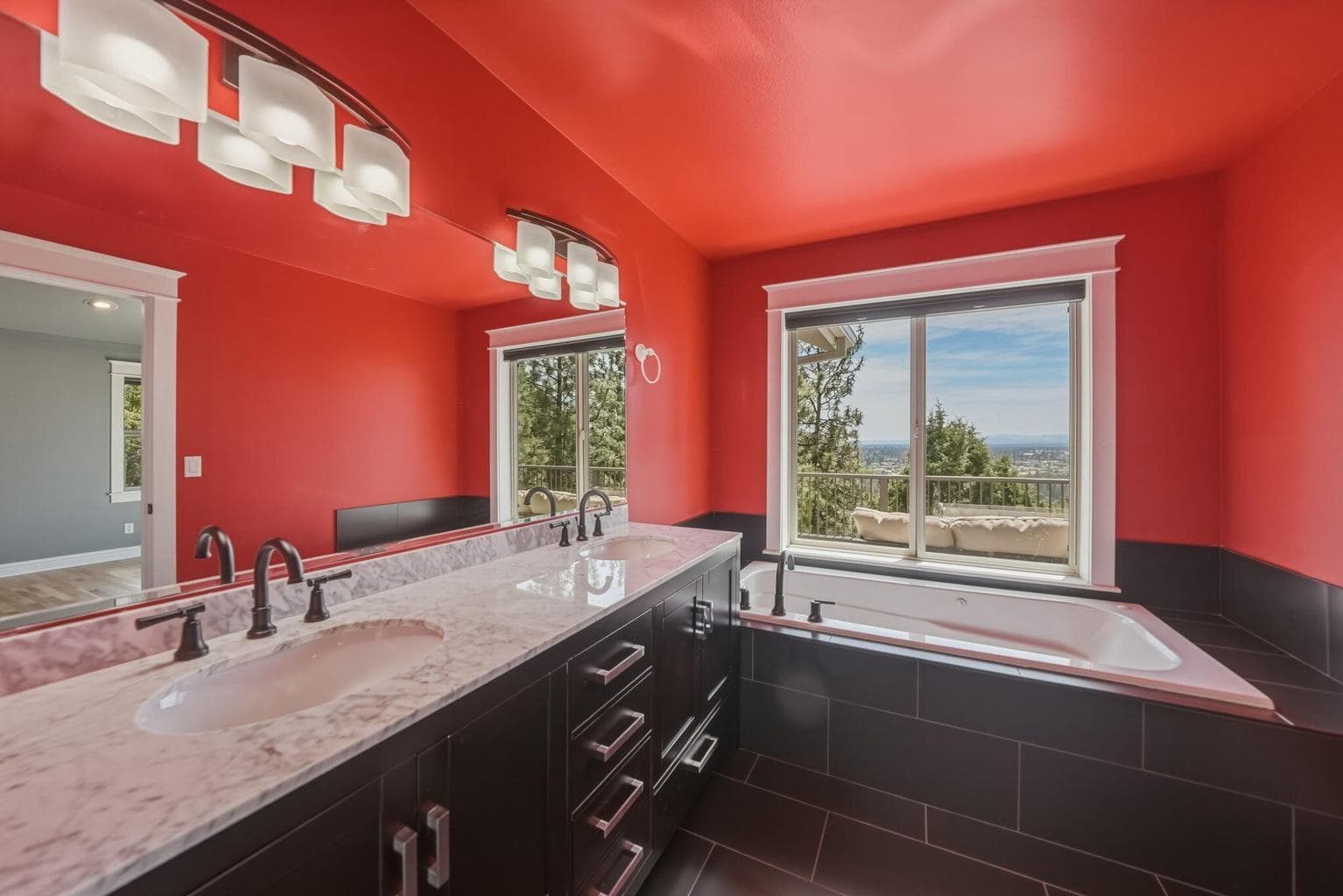 Photo of 2409 NW Hillpine Court 18 of 42