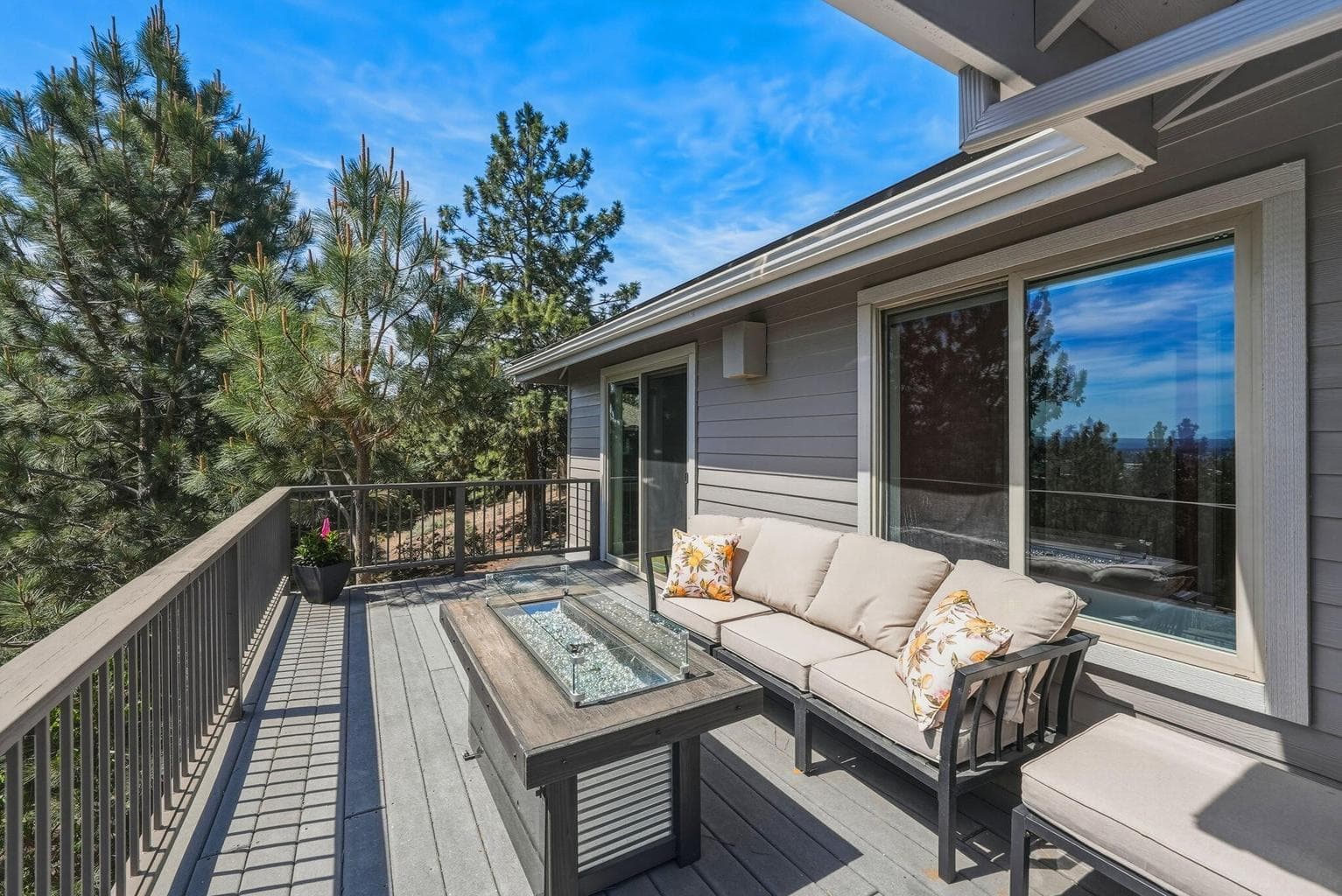 Photo of 2409 NW Hillpine Court 30 of 42