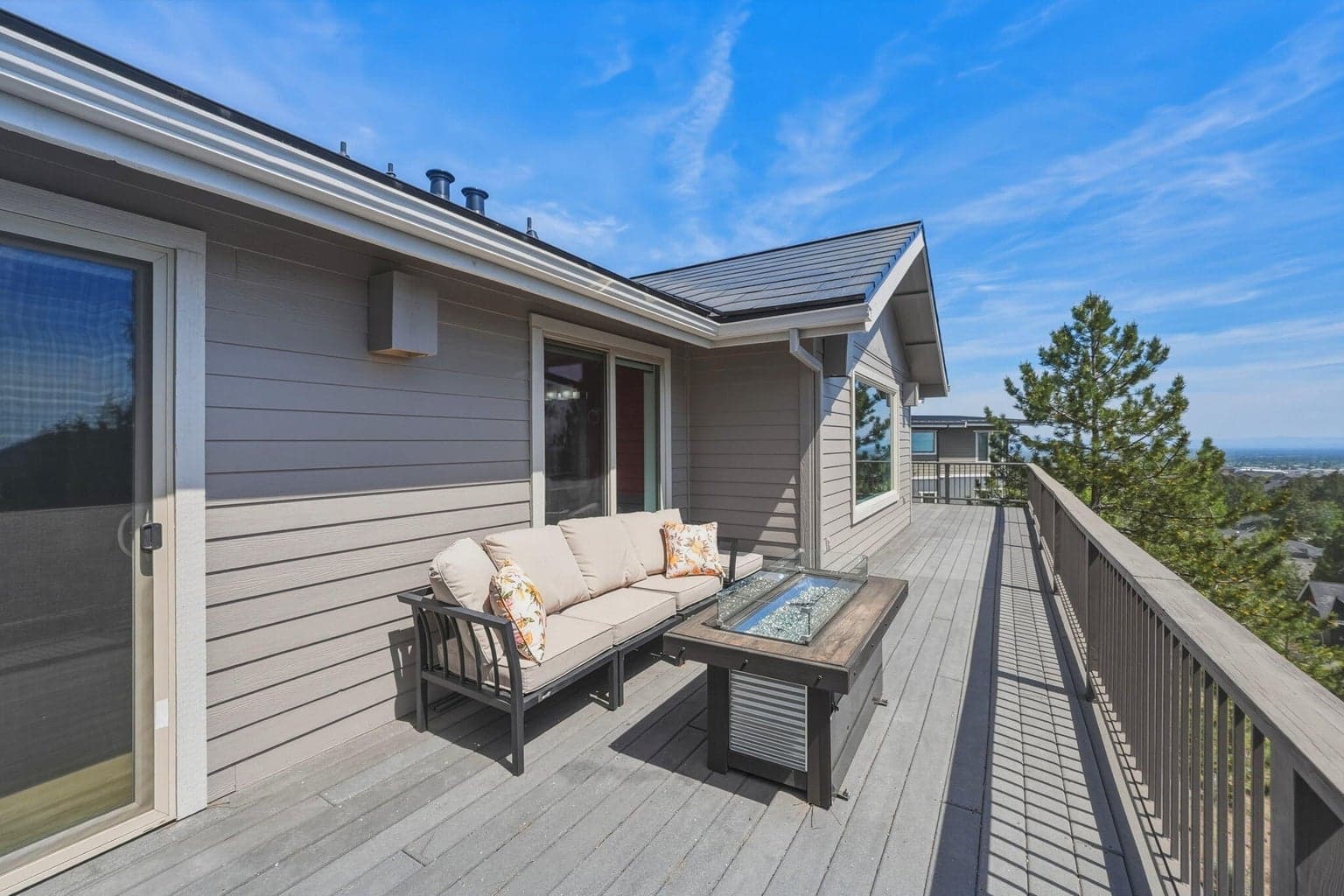 Photo of 2409 NW Hillpine Court 31 of 42