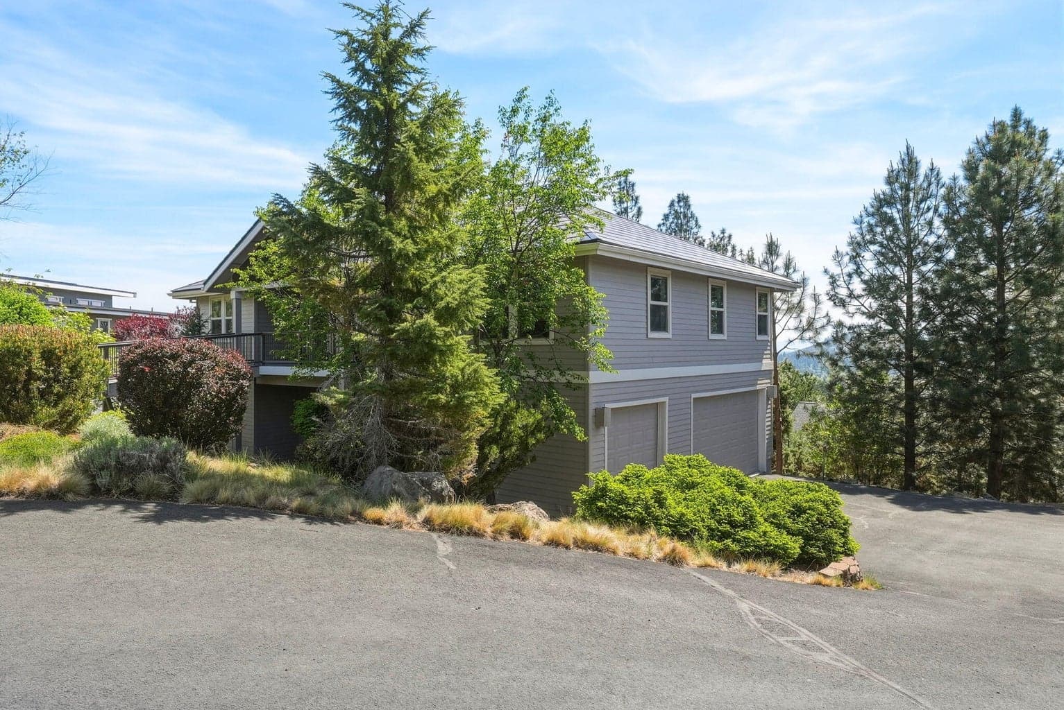 Photo of 2409 NW Hillpine Court 34 of 42