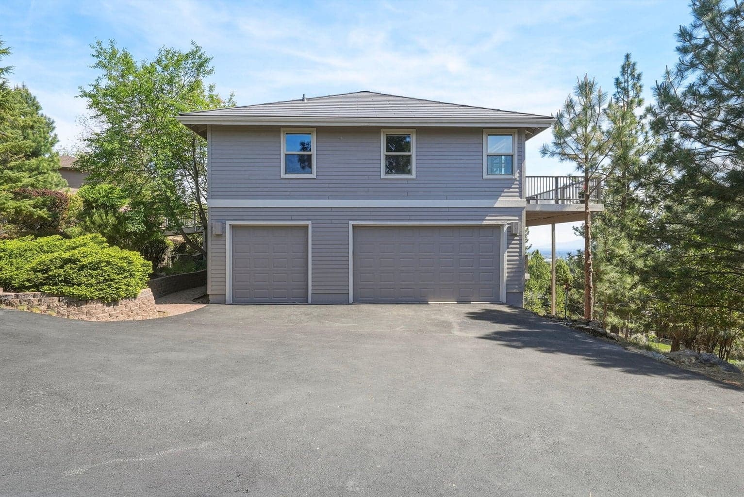 Photo of 2409 NW Hillpine Court 35 of 42