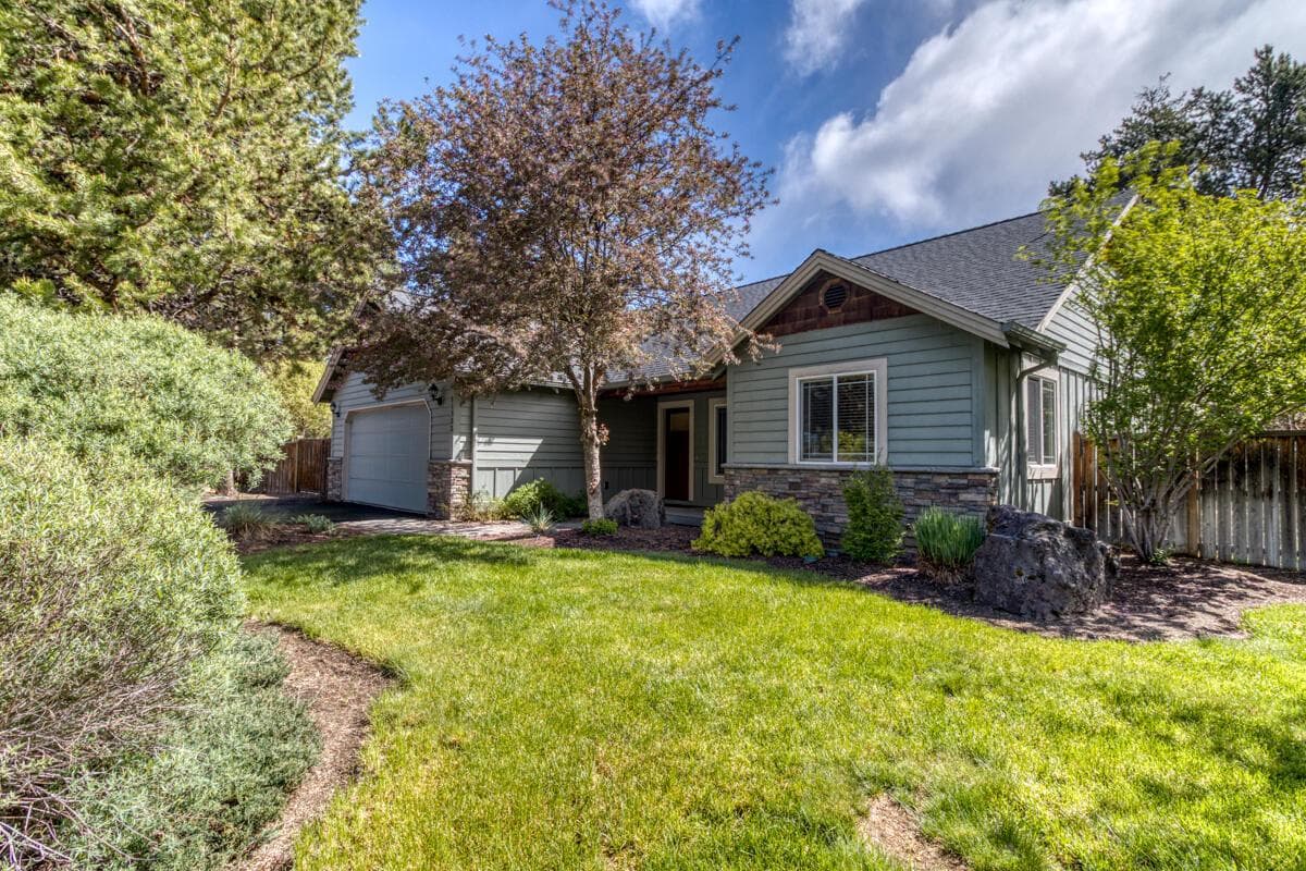 Photo of 51322 Preble 2 of 25